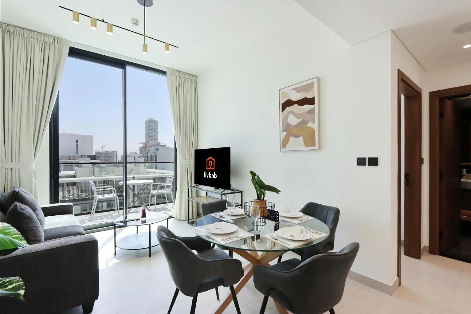 Livbnb-Urban Getaway 1Bhk With Jvc Skyline View Dubai United Arab Emirates