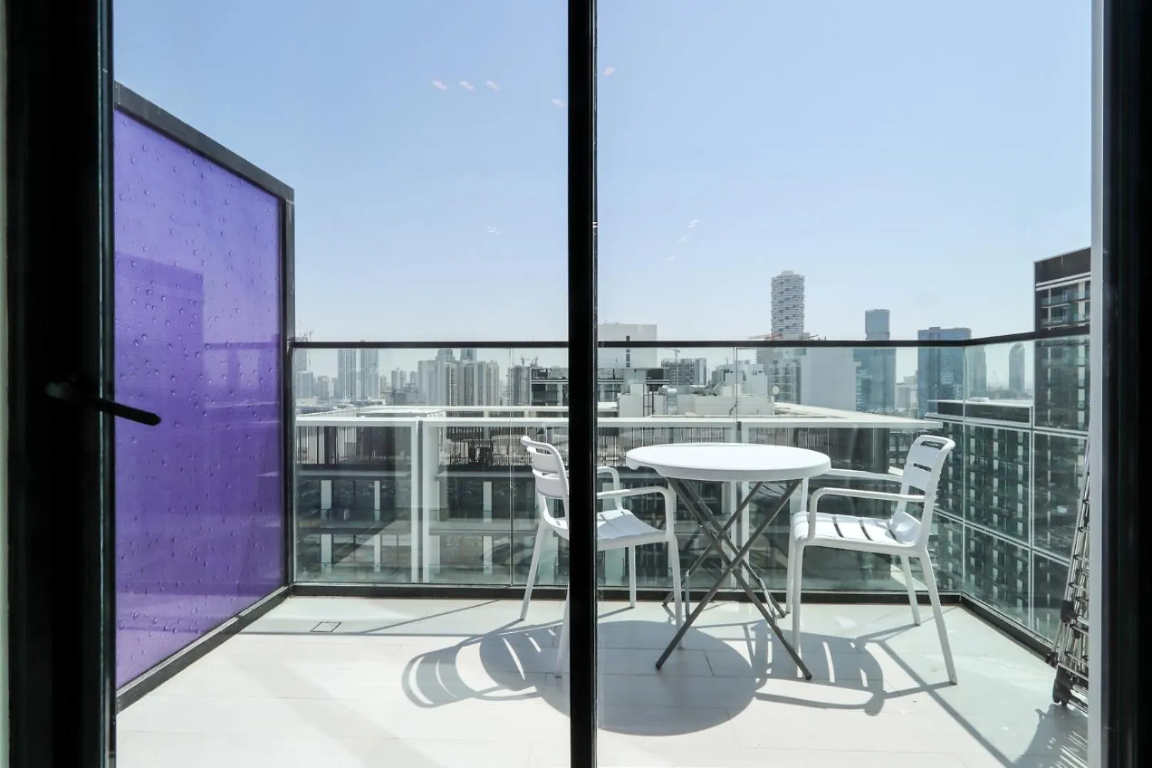 Apartment Livbnb-Urban Getaway 1Bhk With Jvc Skyline View Dubai